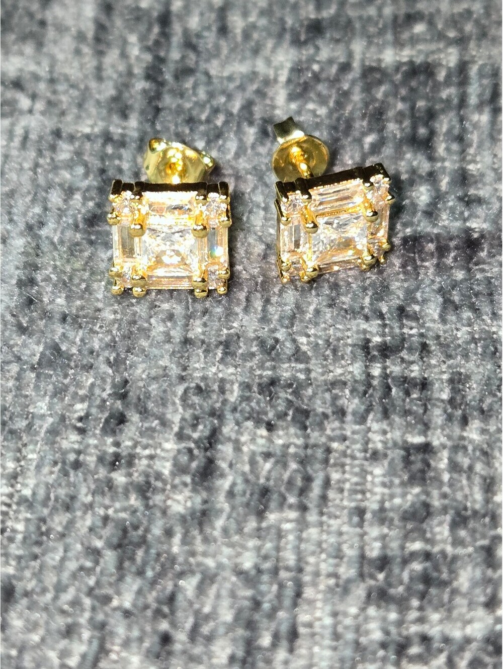 Men's 18K Gold Plated Square Cut Clear Crystal Stud Earrings 9mm - Contemporary,